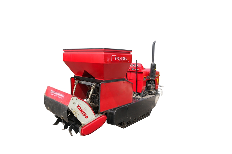 低地隙中耕除草机